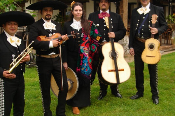 CONTRATAR MARIACHIS